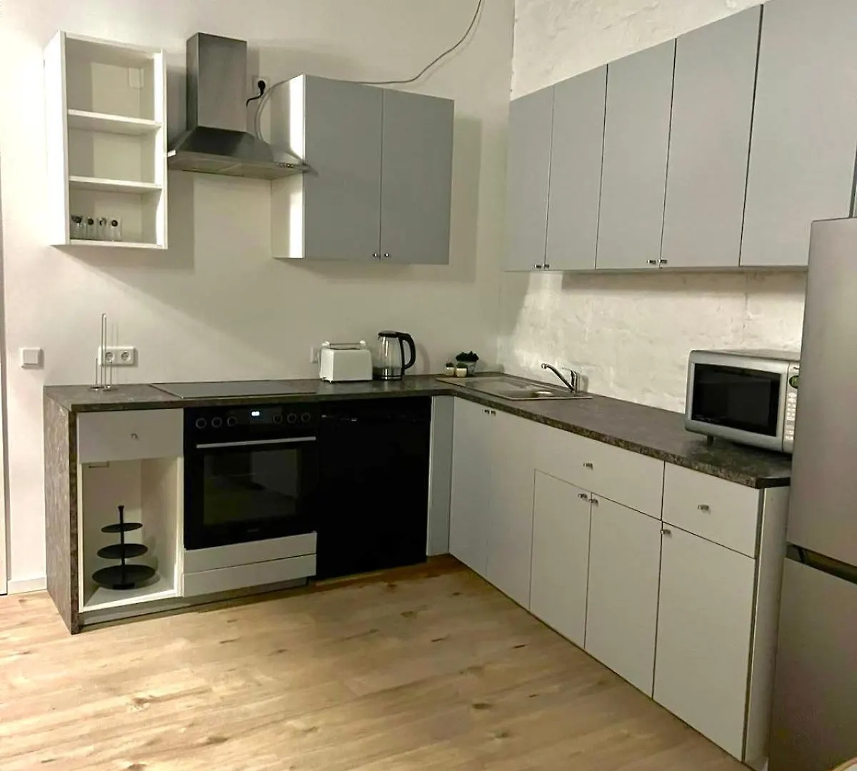 Heaven Homes - Privatzimmer Mit Bad Im Herzen Von Duesseldorf 0*, Düsseldorf Niemcy