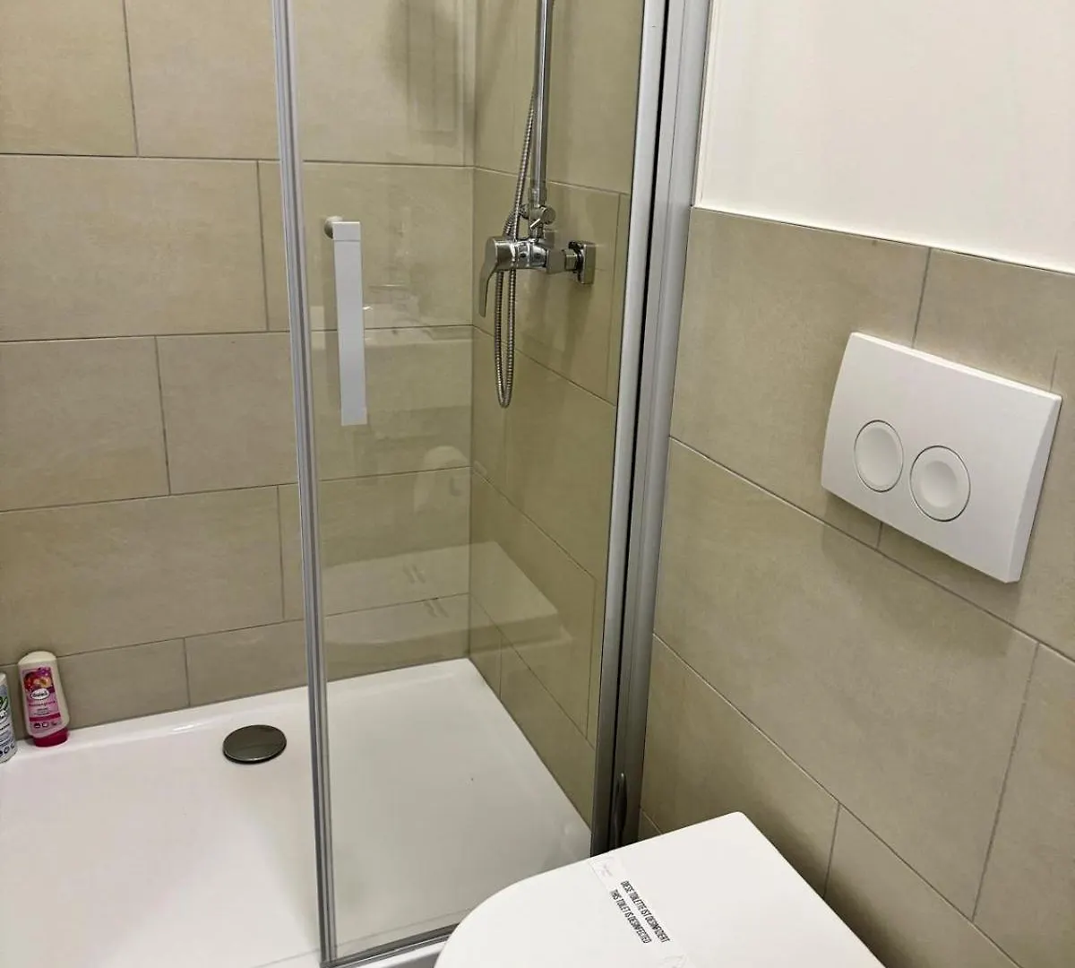Heaven Homes - Privatzimmer Mit Bad Im Herzen Von Duesseldorf